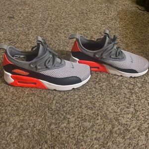 Nike Air Max 90 - Wolf Grey/Bright Crimson - 6y